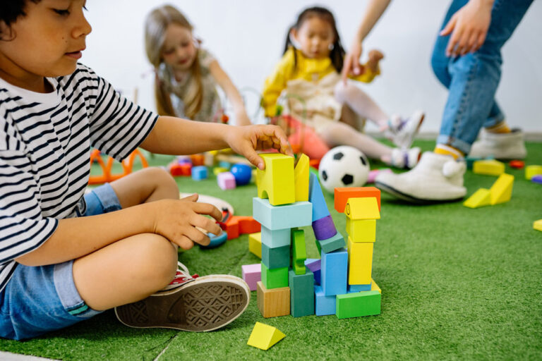 kids playing with building blocks